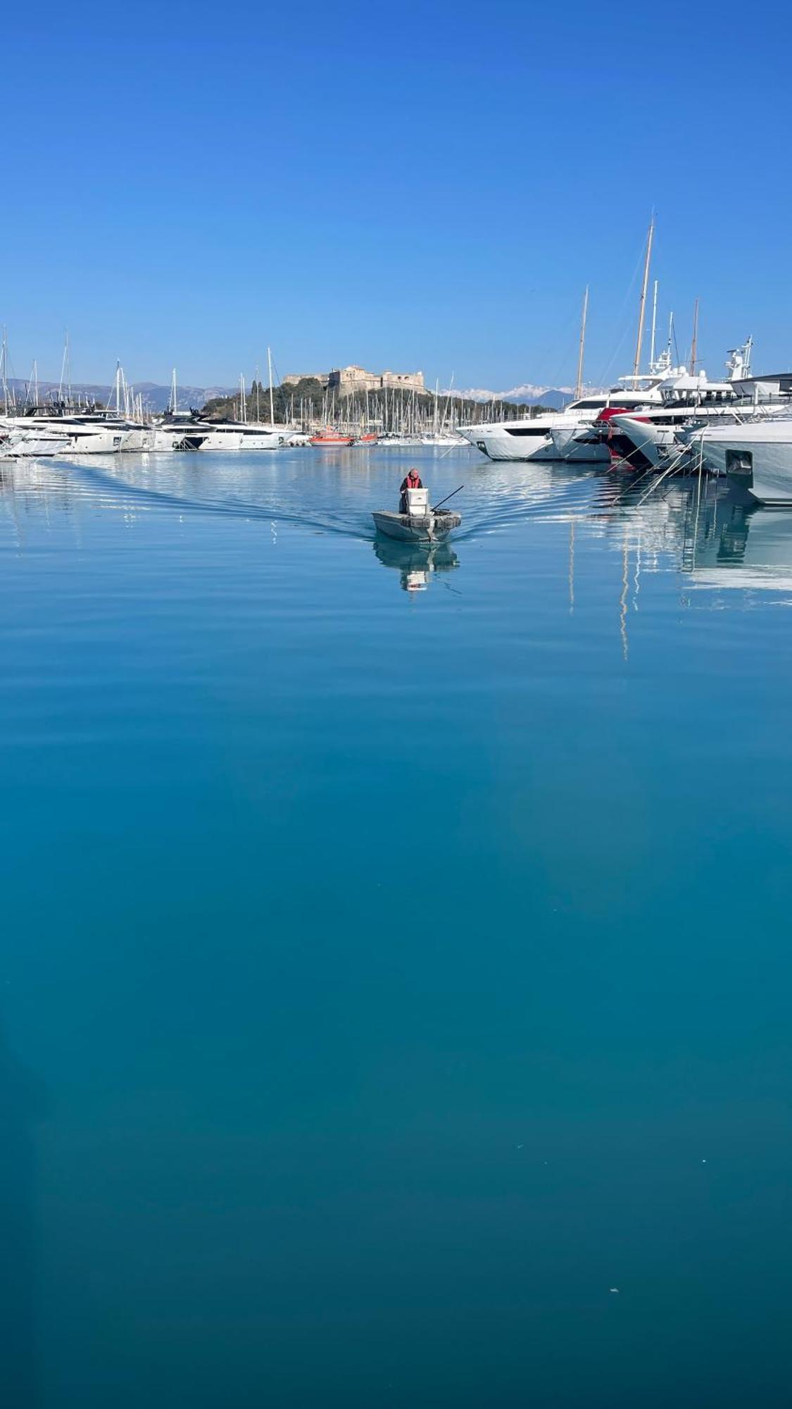 Studio Vue Mer - Terrasse - Parking - Plage Apartment Juan-les-Pins Exterior photo